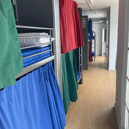 Avoa Regina Redondela