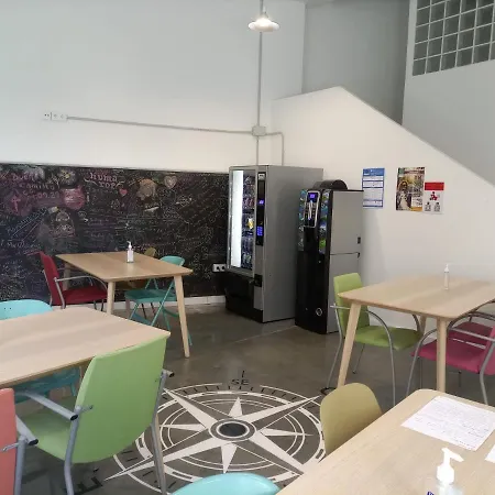 Avoa Regina Hostel