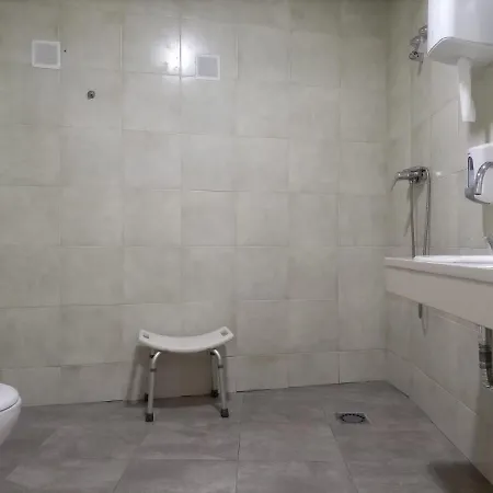 Avoa Regina * Redondela