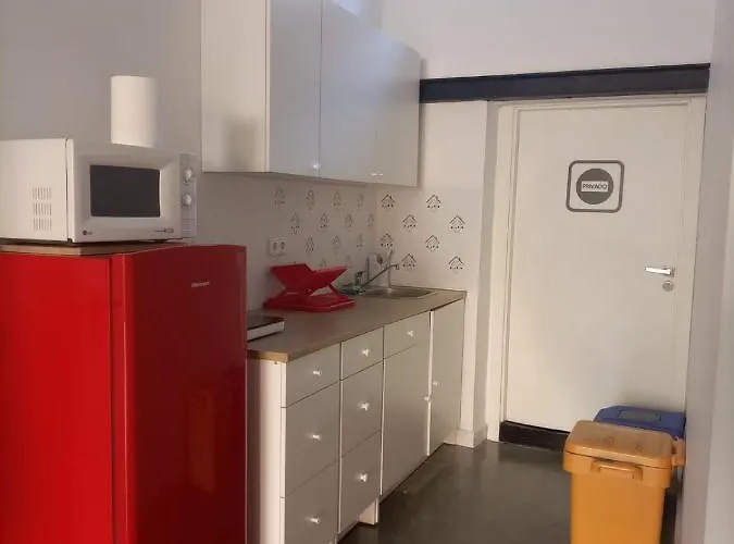 Hostel Avoa Regina Redondela